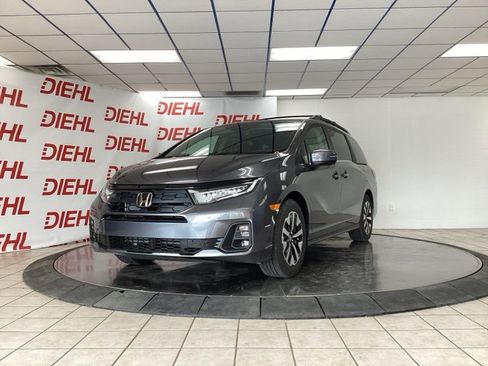 New 2026 Honda Odyssey EX-L image 3