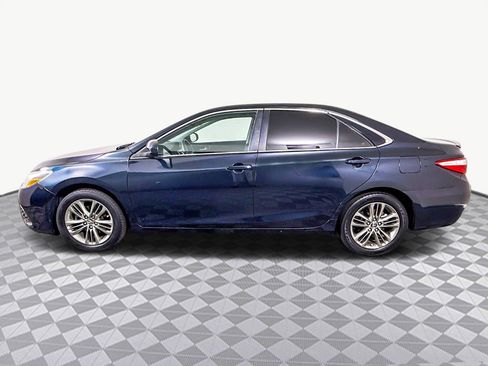 Used 2016 Toyota Camry SE image 6