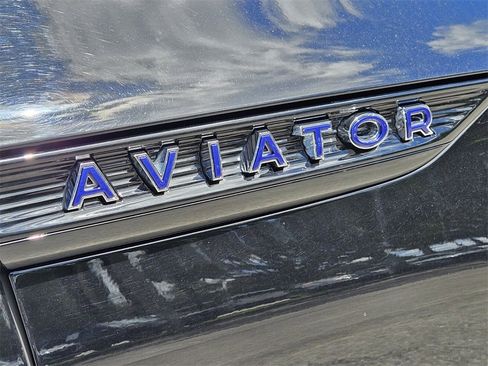 Certified 2022 Lincoln Aviator Grand Touring w/ Equipment Group 301A image 15