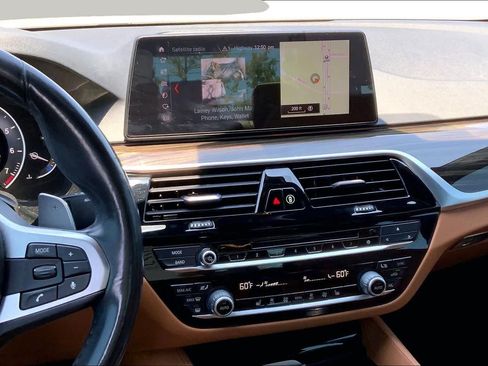 Used 2019 BMW 530i w/ M Sport Package RWD image 6