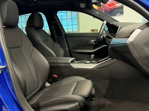Used 2022 BMW 330e w/ M Sport Package RWD image 9