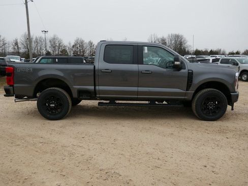 New 2026 Ford F250 Lariat w/ Black Appearance Package image 3