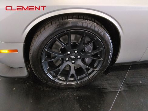 Used 2019 Dodge Challenger R/T Scat Pack w/ Dynamics Package image 35