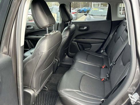 Used 2018 Jeep Compass Latitude w/ Safe & Security Group image 13