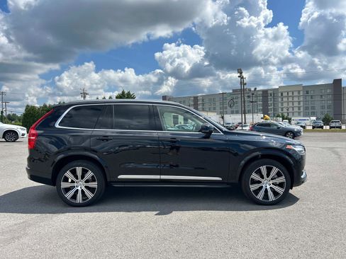 New 2025 Volvo XC90 T8 Plus w/ Protection Package Premier image 2