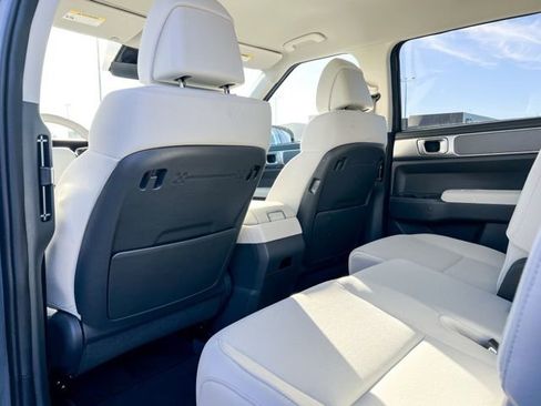 New 2026 Hyundai Santa Fe SE AWD/4WD image 11