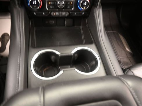 Used 2022 Chevrolet Tahoe LT w/ LT Signature Plus Package image 11