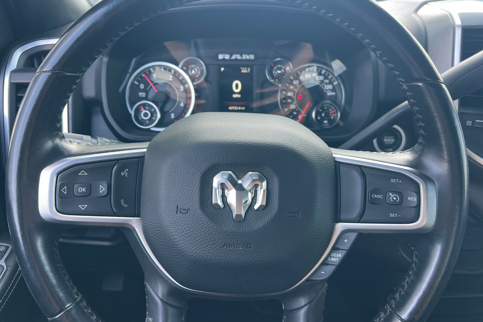 Used 2024 RAM 2500 Big Horn AWD/4WD image 23