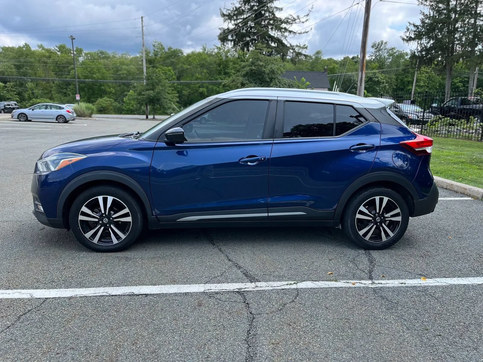 Used 2020 Nissan Kicks SR FWD image 4