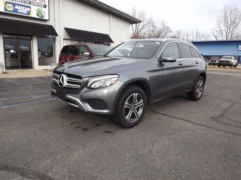 Used 2018 Mercedes-Benz GLC 300 4MATIC image 1