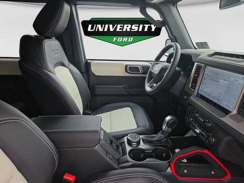 New 2026 Ford Bronco Outer Banks w/ Sasquatch Package AWD/4WD image 25