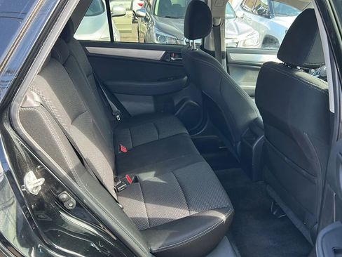 Used 2015 Subaru Outback 2.5i Premium image 16