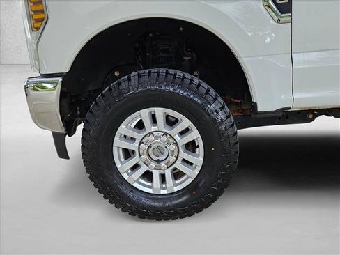 Used 2018 Ford F250 XL w/ STX Appearance Package AWD/4WD image 24