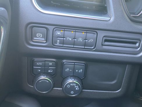 Used 2021 Chevrolet Tahoe RST w/ Luxury Package image 23