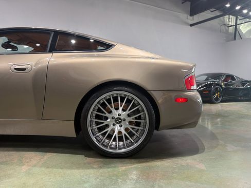 Used 2003 Aston Martin Vanquish Coupe image 5
