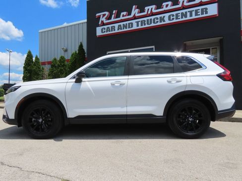 Used 2025 Honda CR-V Sport image 10