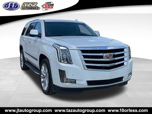 Used 2019 Cadillac Escalade Luxury AWD/4WD image 1