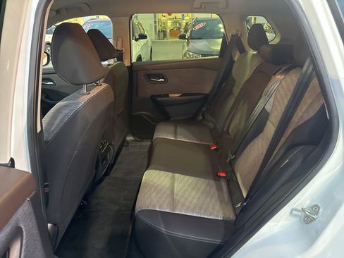 Used 2023 Nissan Rogue SV image 21