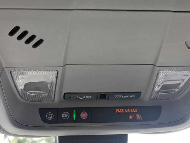 Used 2024 GMC Terrain SLE FWD image 31