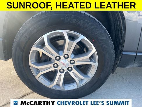 Used 2014 GMC Acadia SLT image 17