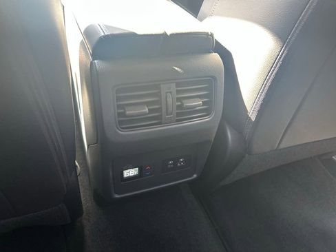 Used 2022 Nissan Rogue SL image 49