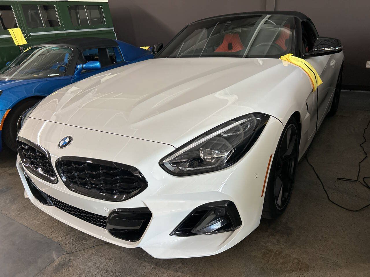 Used 2025 BMW Z4 M40i w/ Edition RWD image 4