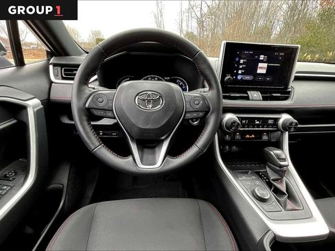 Used 2024 Toyota RAV4 SE w/ Weather & Moonroof Package image 6