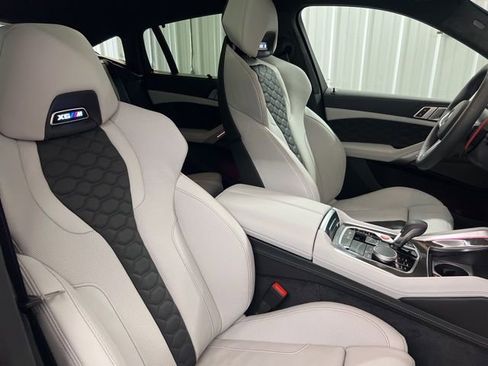 Used 2026 BMW X6 M Competition w/ Executive Package image 23
