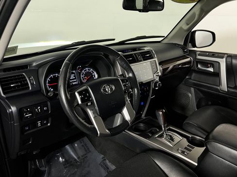 Used 2023 Toyota 4Runner Limited RWD image 12