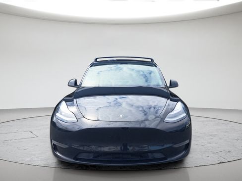 Used 2021 Tesla Model Y Long Range AWD/4WD image 8