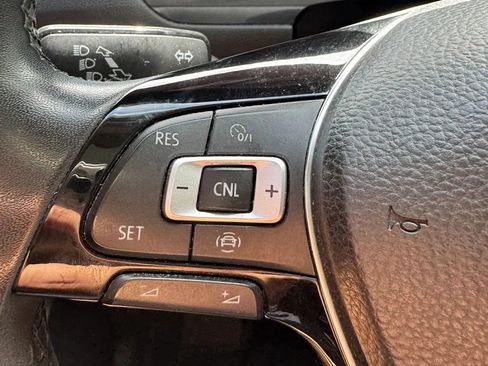 Used 2020 Volkswagen Tiguan SE w/ Panoramic Sunroof Package AWD/4WD image 12