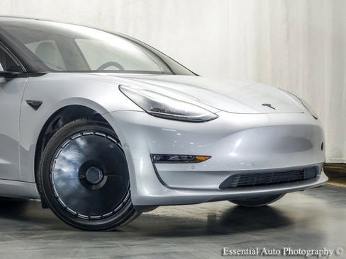 Used 2018 Tesla Model 3 Performance AWD/4WD image 2