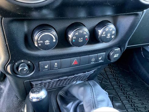 Used 2012 Jeep Wrangler Call of Duty image 24