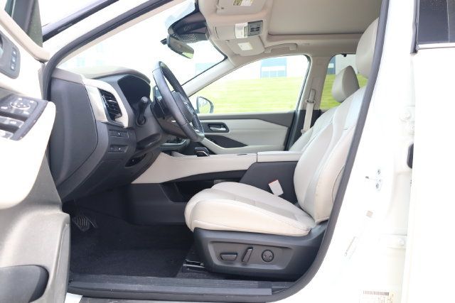 Used 2023 Nissan Rogue SL w/ SL Premium Package AWD/4WD image 13