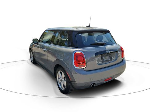 Used 2019 MINI Cooper 2-Door Hardtop w/ Signature Upholstery Package image 3