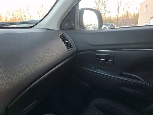 Used 2021 Mitsubishi Outlander Sport image 31