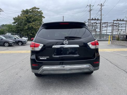 Used 2015 Nissan Pathfinder S FWD image 4