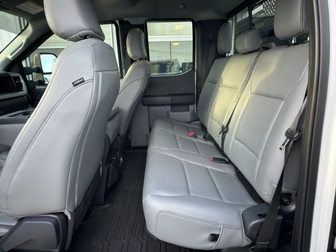 Used 2023 Ford F350 XL w/ Snow Plow Prep Package image 27