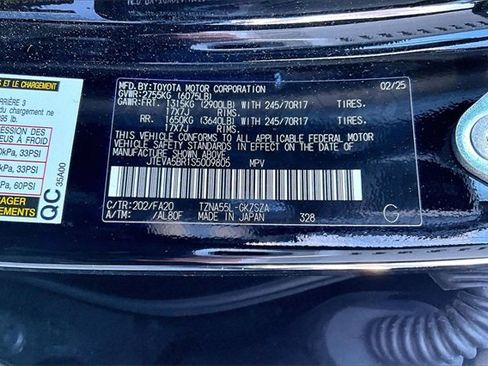 Used 2025 Toyota 4Runner SR5 image 26