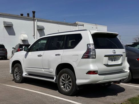 Used 2014 Lexus GX 460 Luxury AWD/4WD image 3
