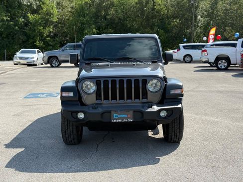 Used 2019 Jeep Wrangler Unlimited Sport S AWD/4WD image 16