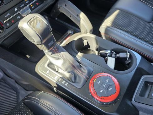 Used 2025 Ford Bronco Raptor w/ Interior Carbon Fiber Pack image 12