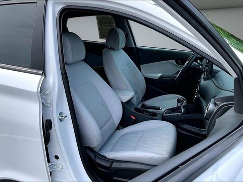 Used 2023 Hyundai Kona SEL AWD/4WD image 29