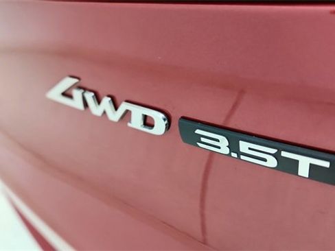 Used 2024 Genesis GV70 3.5T Sport w/ Sport Advanced Package image 19