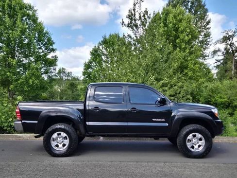 Used 2005 Toyota Tacoma 4x4 Double Cab image 1