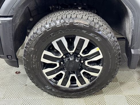 New 2026 GMC Sierra 2500 Denali Ultimate image 11