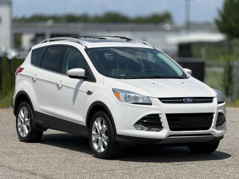 Used 2016 Ford Escape Titanium AWD/4WD image 1