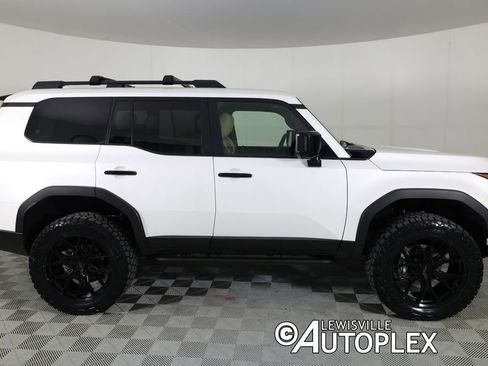 Used 2026 Lexus GX 550 w/ Accessory Package (CT) AWD/4WD image 4