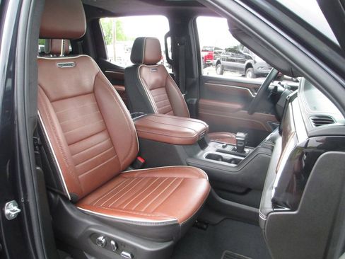 Used 2025 GMC Sierra 1500 Denali Ultimate AWD/4WD image 27