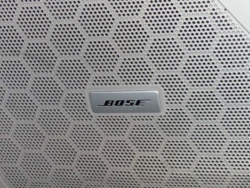 Used 2013 Cadillac XTS Luxury w/ Driver Awareness Package image 26